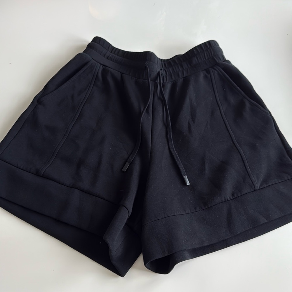 Varley  shorts sz small
